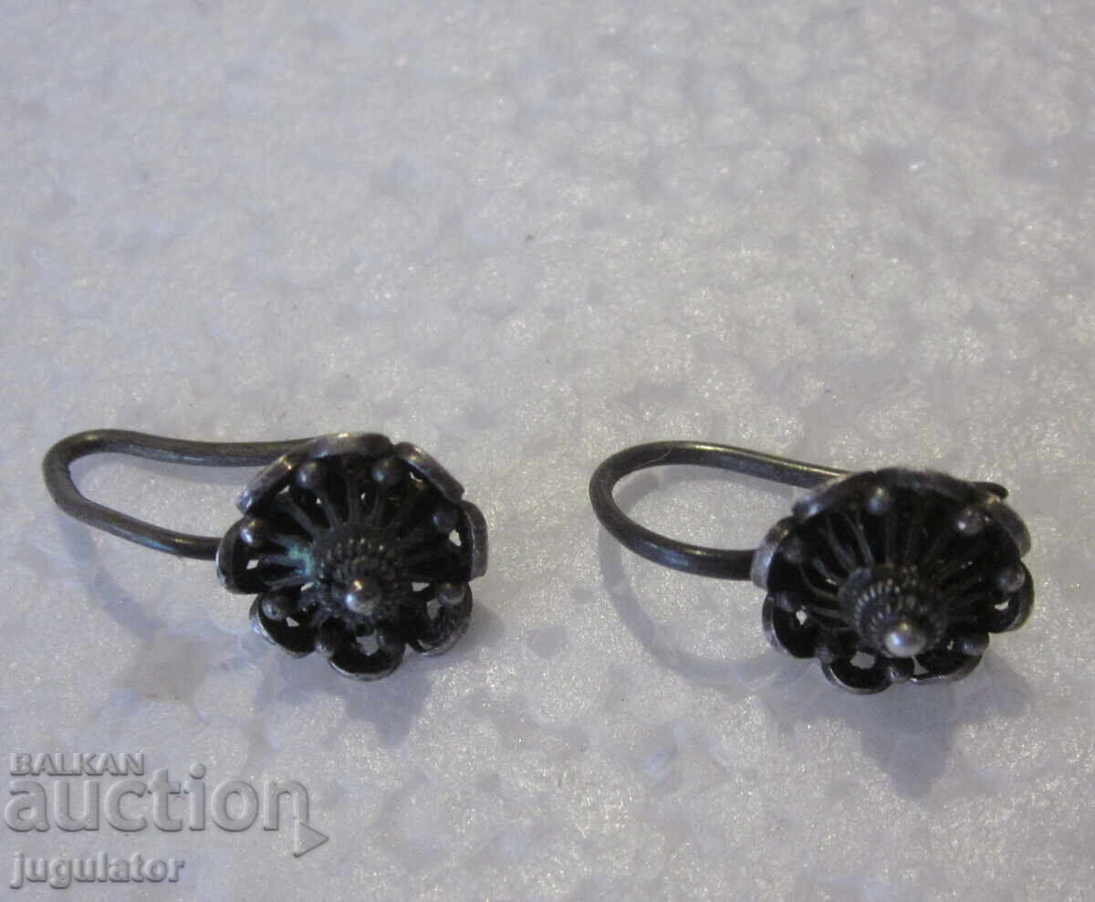 Cercei argint filigran Renaștere Bulgară cu preț € 40.00 | 78.23 BGN Cercei argint filigran Renaștere Bulgară cu preț € 40.00 | 78.23 BGN