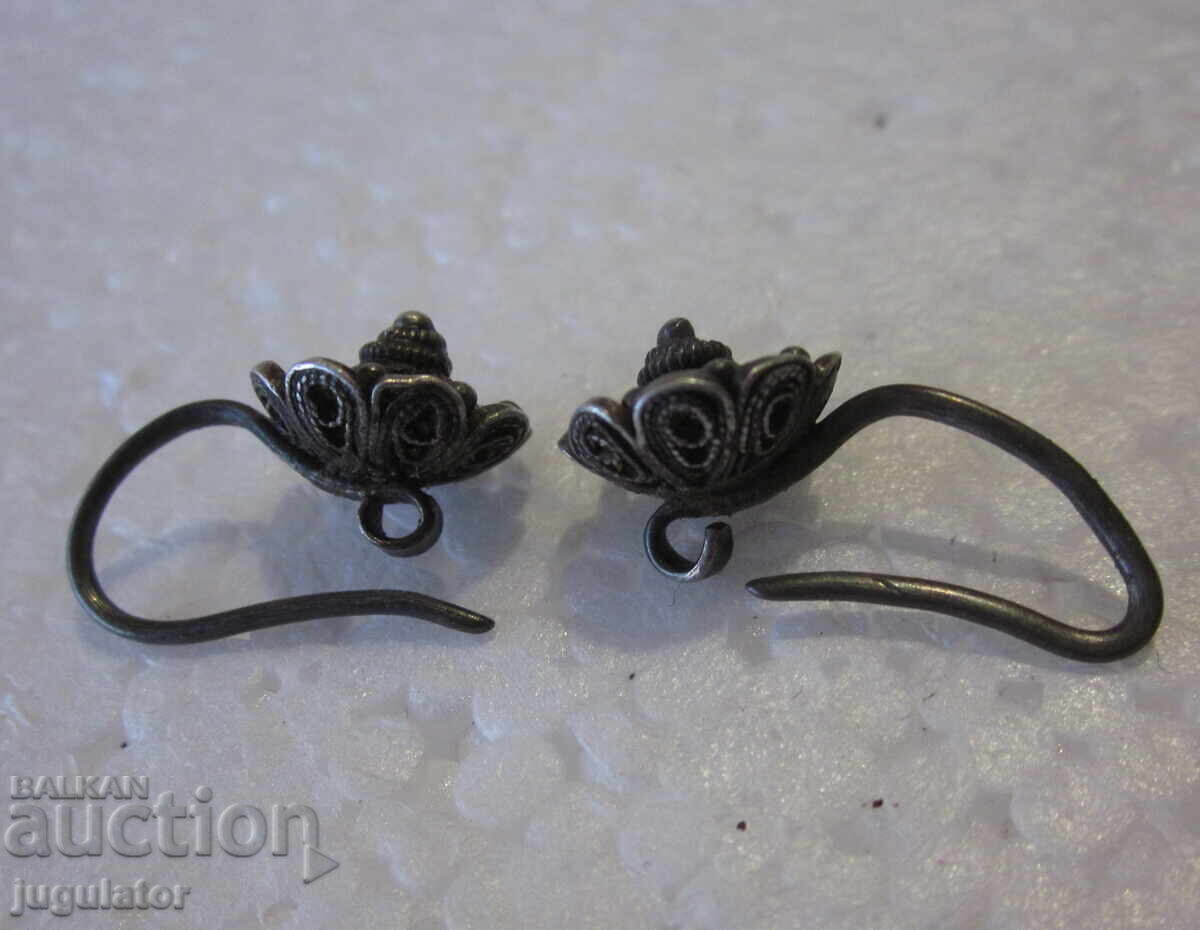 Licitație Cercei argint filigran Renaștere Bulgară Licitație Cercei argint filigran Renaștere Bulgară