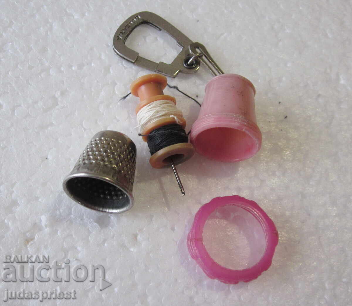 стар Български туристически ключодържател от социализма