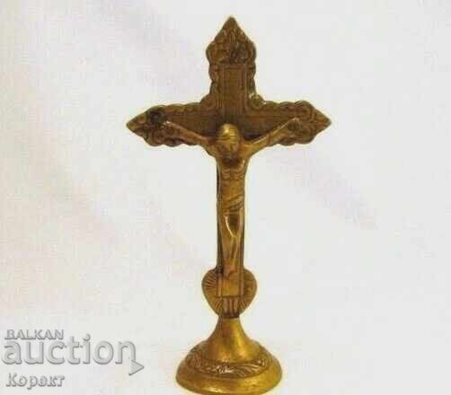 Олтарен настолен бронзов  кръст,разпятие