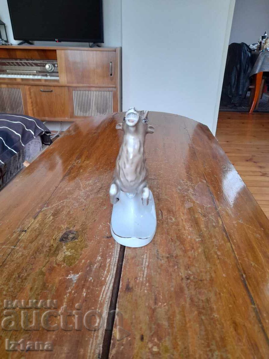 Παλαιό Πορσελάνινο ειδώλιο Ελαφιού με τιμή € 16.00 | 31.29 BGN