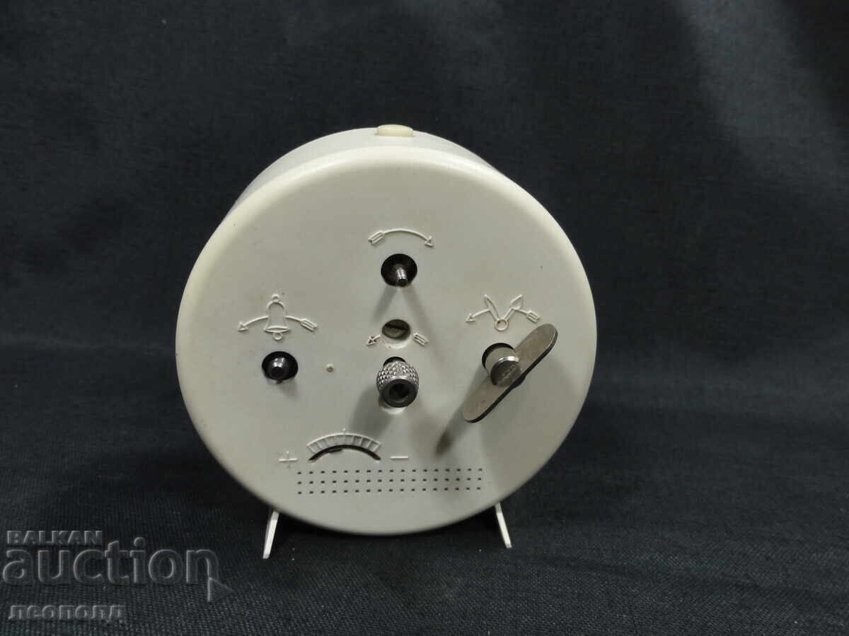 Livrarea BZC CEAS VECHI RETRO MECANIC CAS DESTEPTATOR PETER