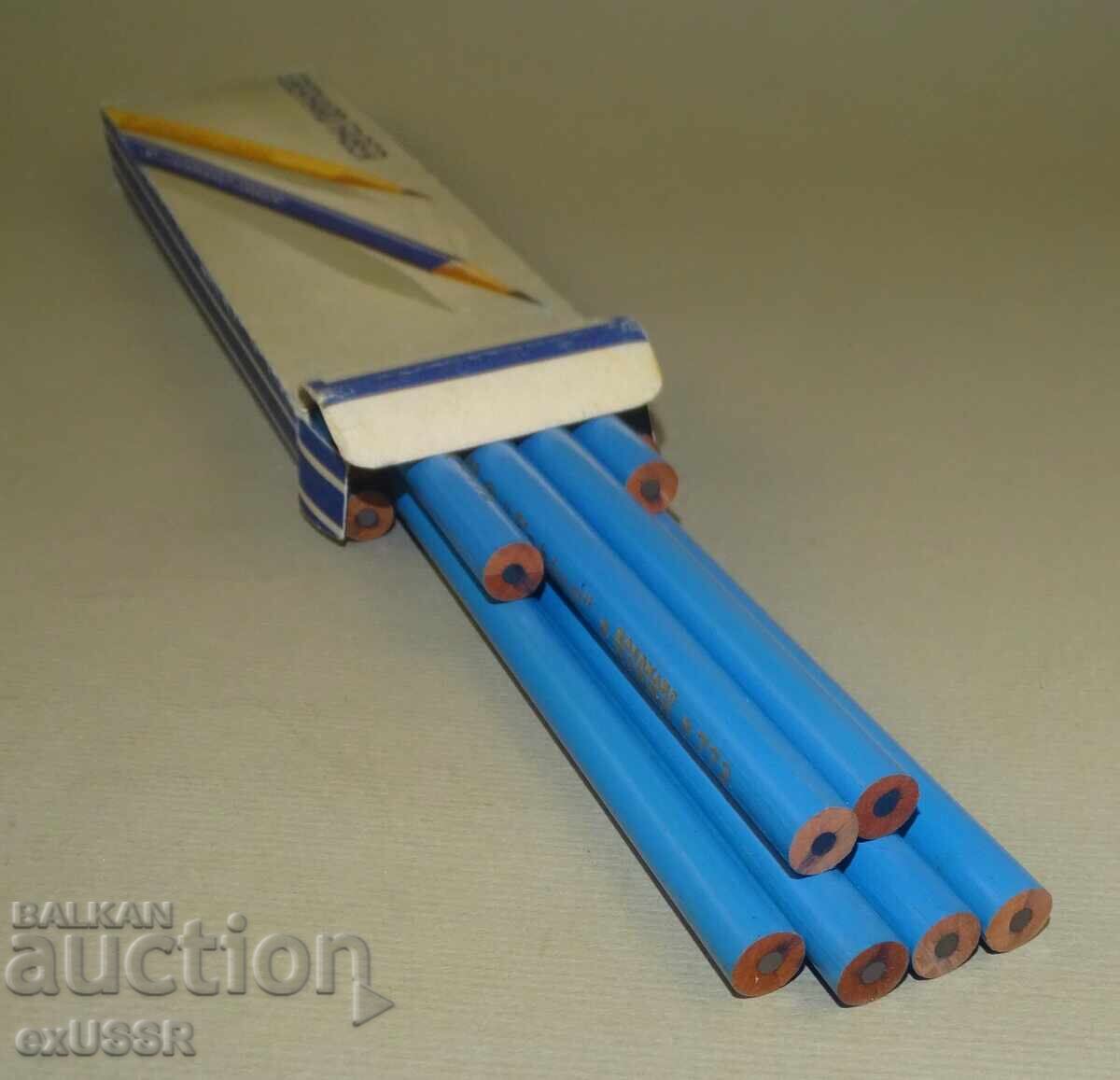 30 de Creioane Vechi FABER FABER 12 buc, cutie cu preț € 15.00 | 29.34 BGN