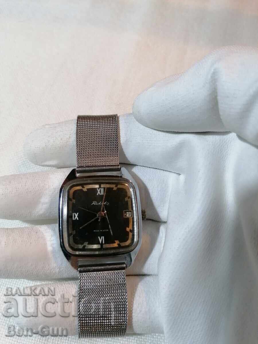 Μηχανικό χειροποίητο ρολόι "Raketa" Μηχανικό χειροποίητο ρολόι "Raketa"