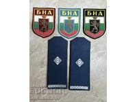 Λοτ Παγόνι, και Εμβλήματα—BNA