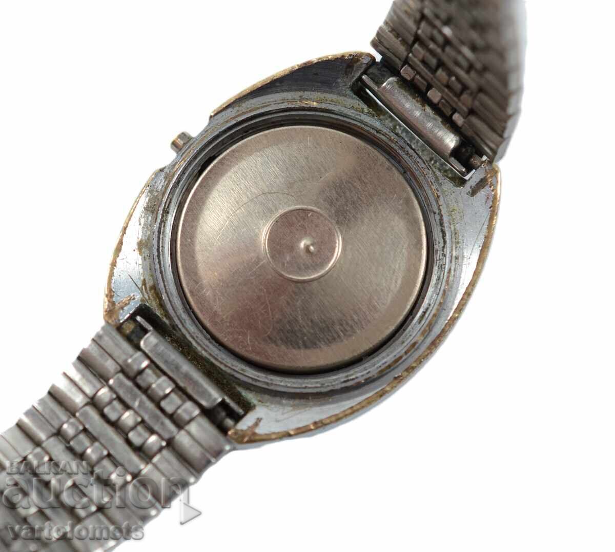 Auction  Women's watch ZARYA USSR - not working