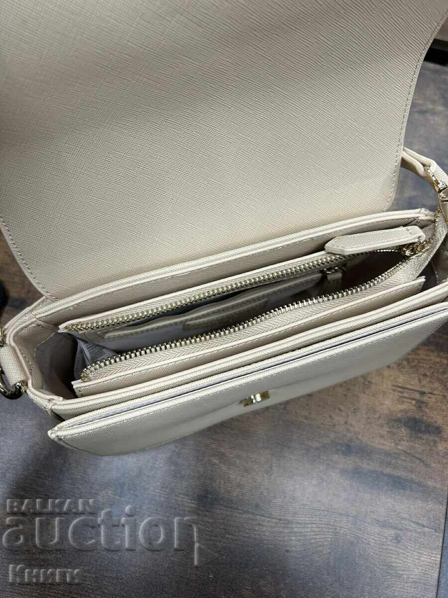 Дамска чанта Valentino - нова с цена € 30.00 | 58.68 лв.