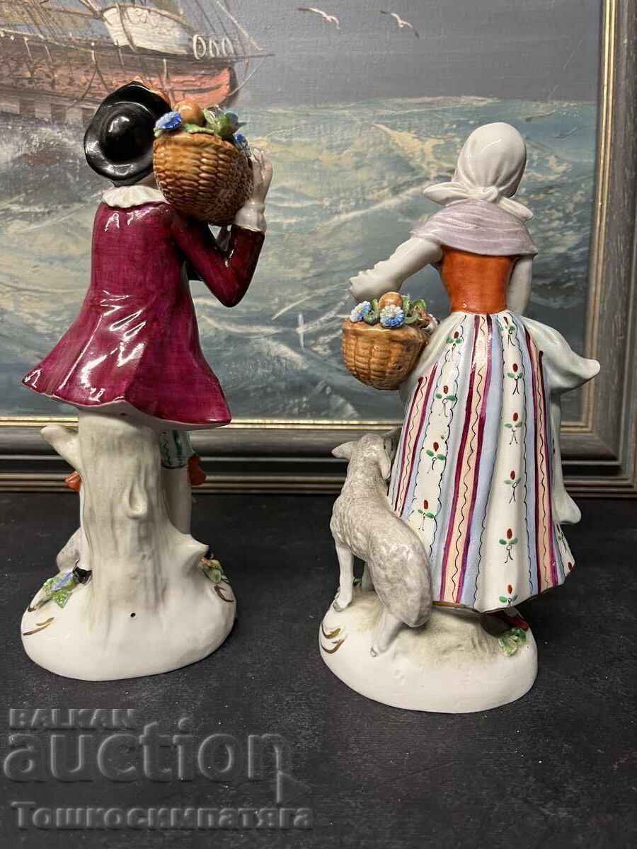 Figurine din porțelan Sitzendorf, Germania, 1920 cu preț € 280.00 | 547.63 BGN