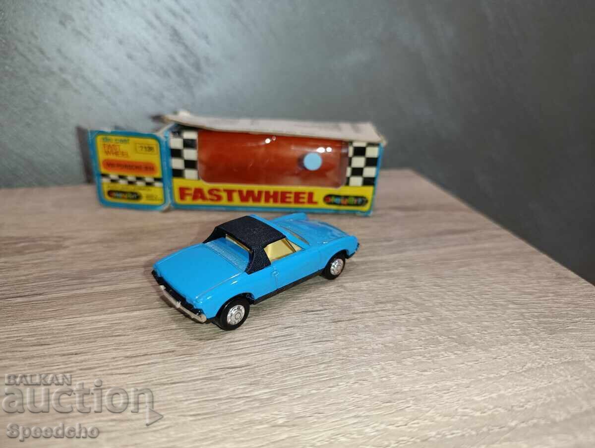 Παράδοση Παλιό παιδικό καρότσι Playart VW Porsche