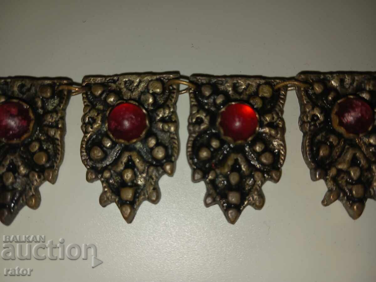 Livrarea Bijuterie de piept veche, de tip Renaștere