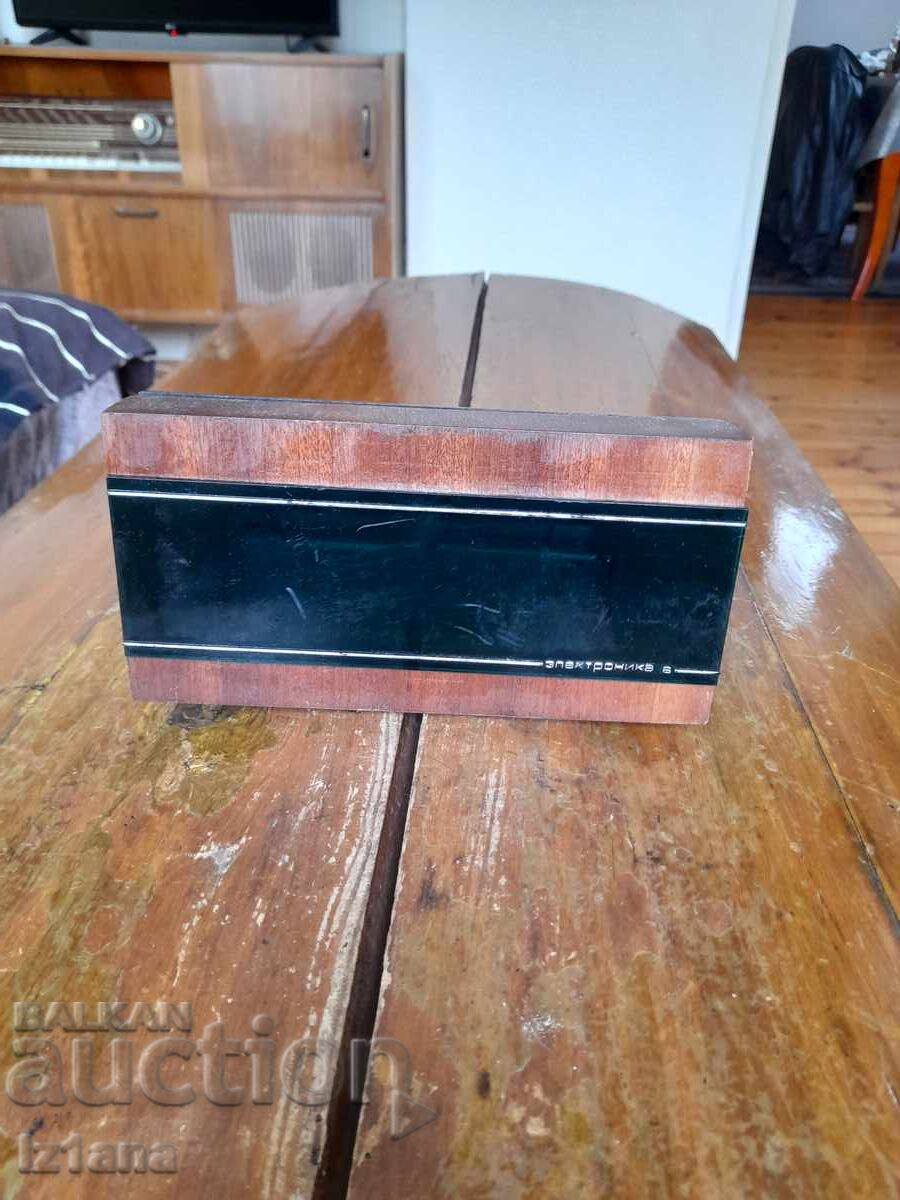 Παλιό ρολόι Electronics 6,15M