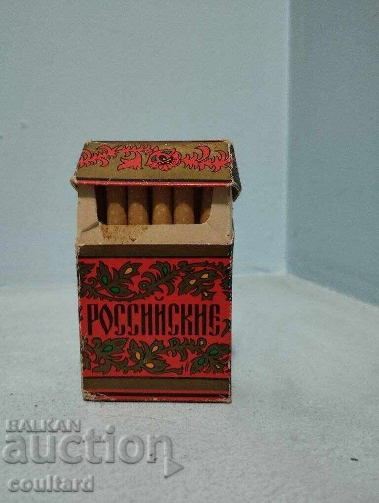 Ανοιχτό πακέτο παλιά τσιγάρα