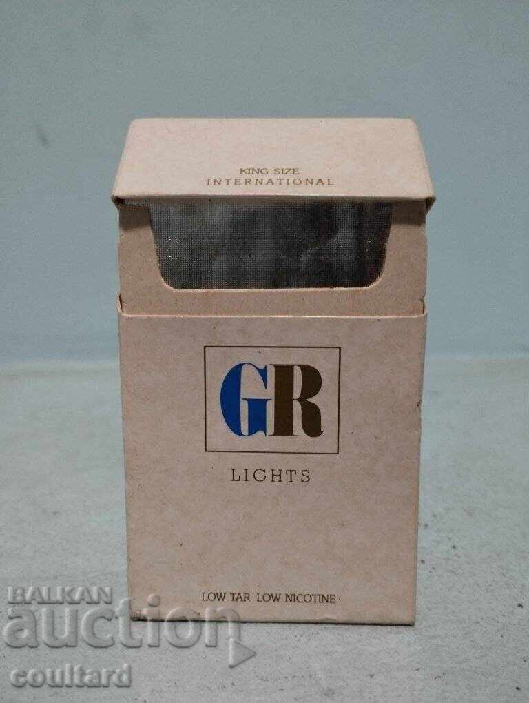 Pachet deschis de țigări vechi cu preț € 0.10 | 0.20 BGN