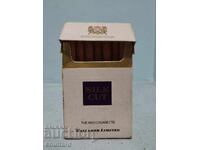 Ανοιχτό πακέτο παλιά τσιγάρα