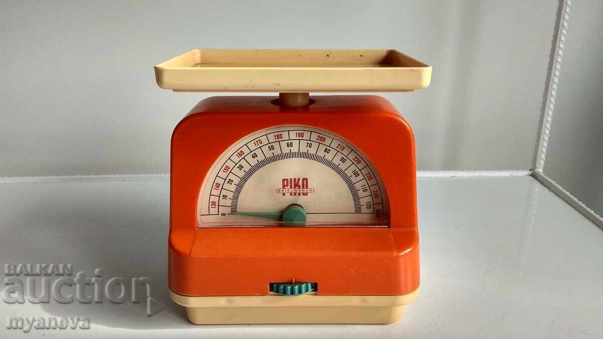 Vintage, children's scale by the brand PIKO - 5