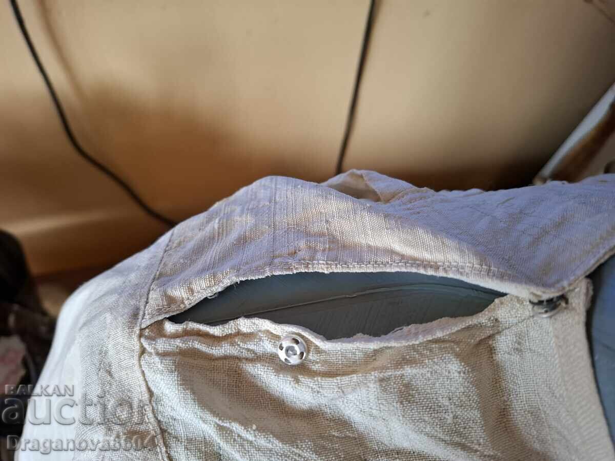 Livrarea Cămașă pentru costum popular Livrarea Cămașă pentru costum popular