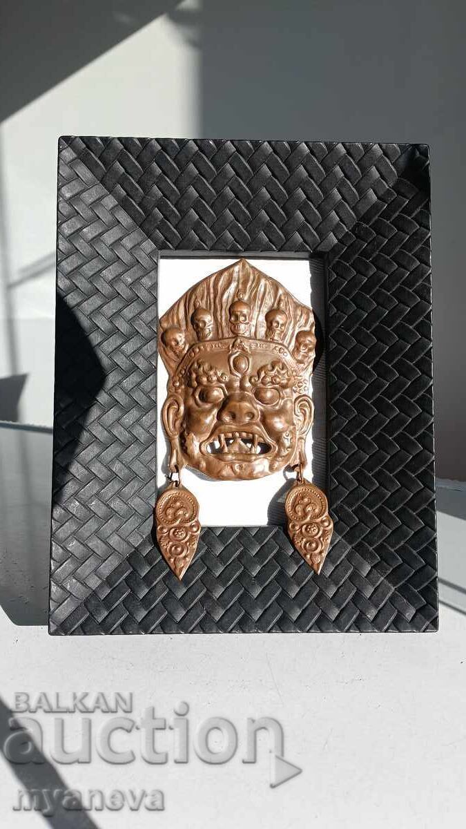 Masca tibetană, amuletă a unei zeități mitologice, protectoare cu preț € 25.00 | 48.90 BGN