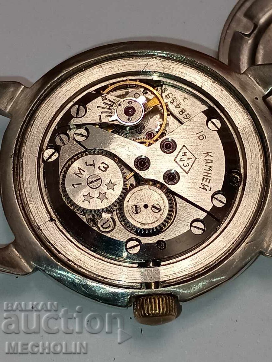 RUSSIAN COLLECTIBLE KIROVSKIE WATCH - 6