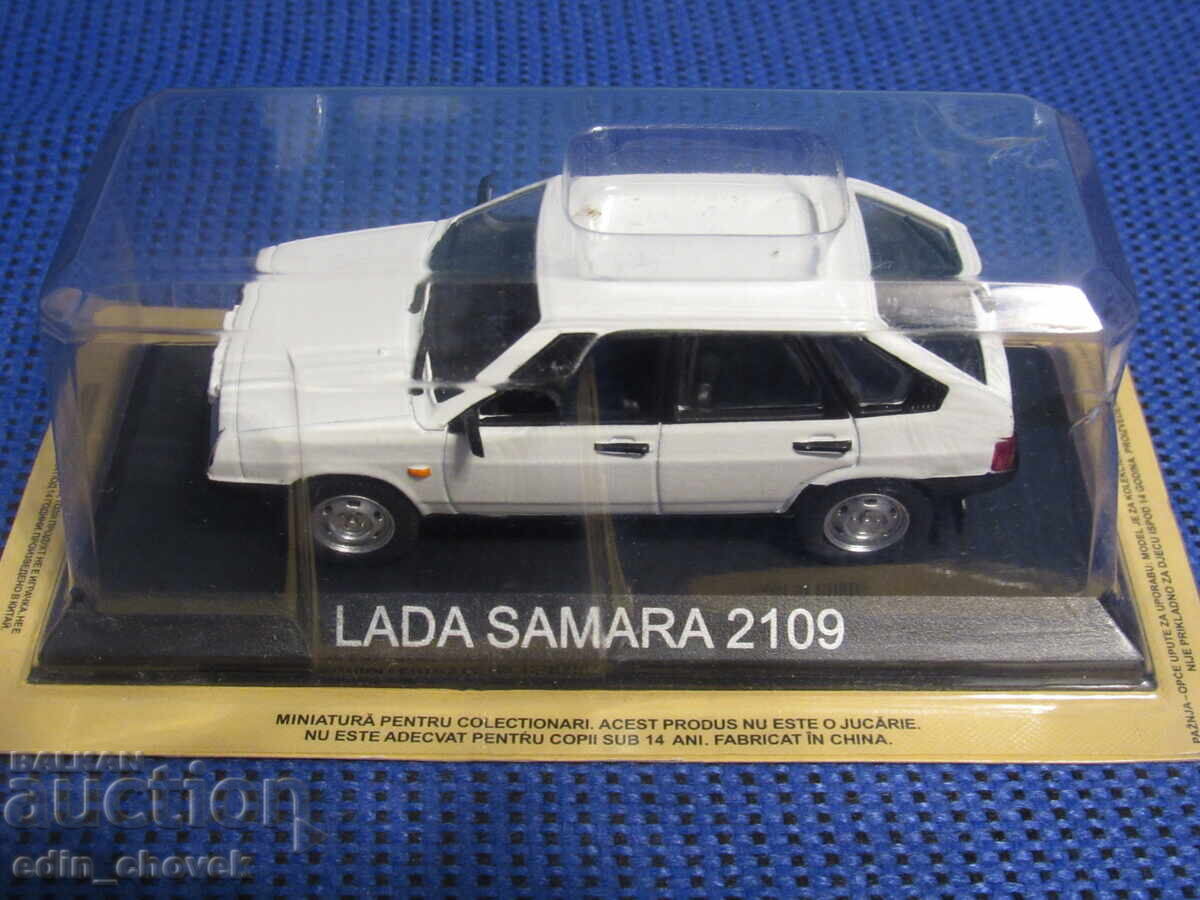 1/43 DeAgostini USSR Social Lada Samara VAZ 2109 white. New 1/43 DeAgostini USSR Social Lada Samara VAZ 2109 white. New