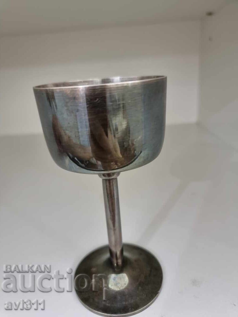 Pahar de vin Wellner antic argint cu preț € 25.00 | 48.90 BGN