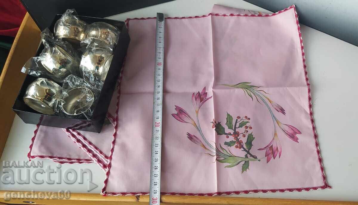 Livrarea Set inele argintii pentru șervețele și șervețele