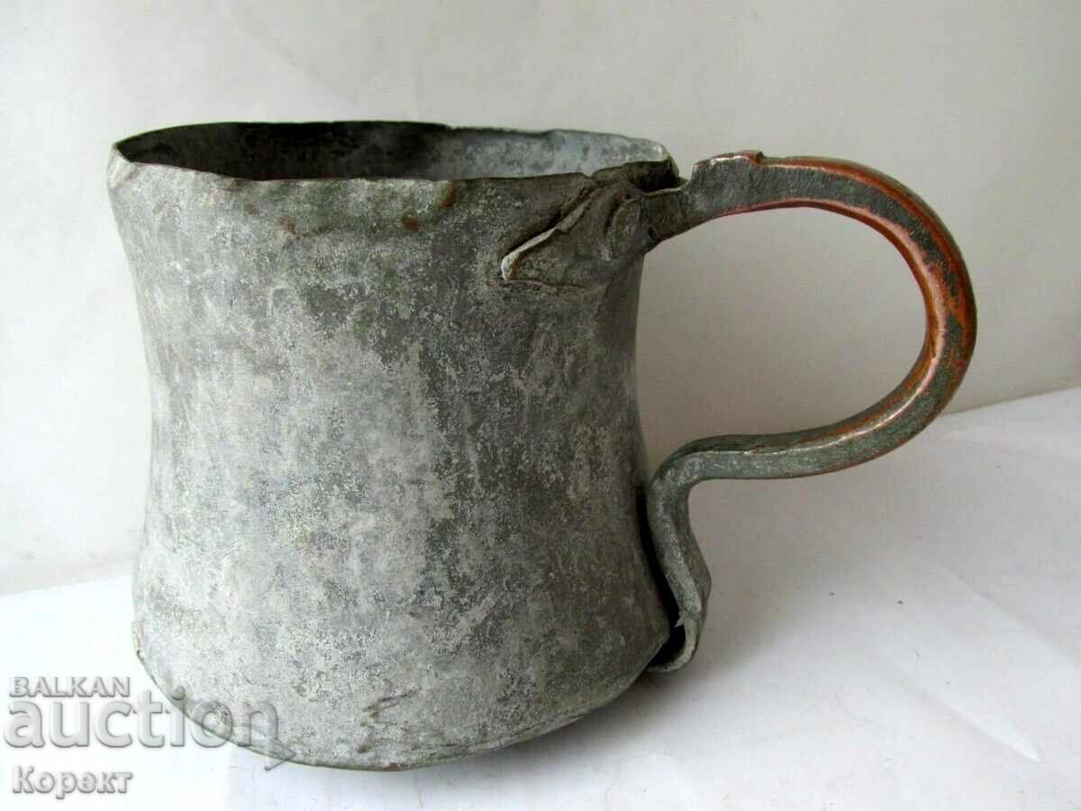 RARE! Antique primitive hand-forged copper teapot 17th/18th century