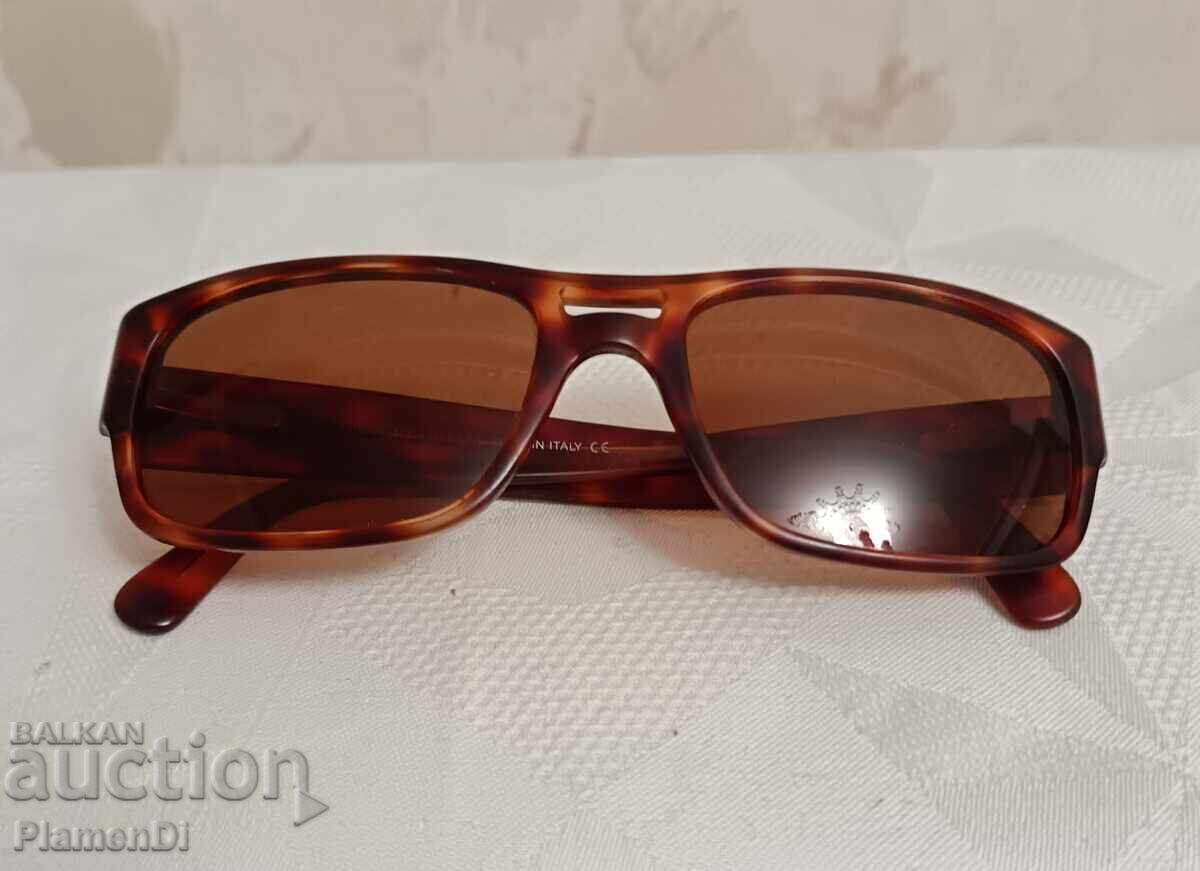 Licitație Ochelari de soare Giorgio Armani