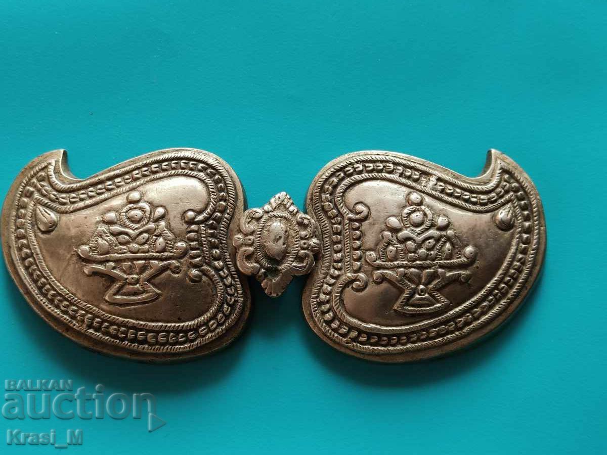 Autentice paftale de argint forjat din perioada Renașterii Naționale