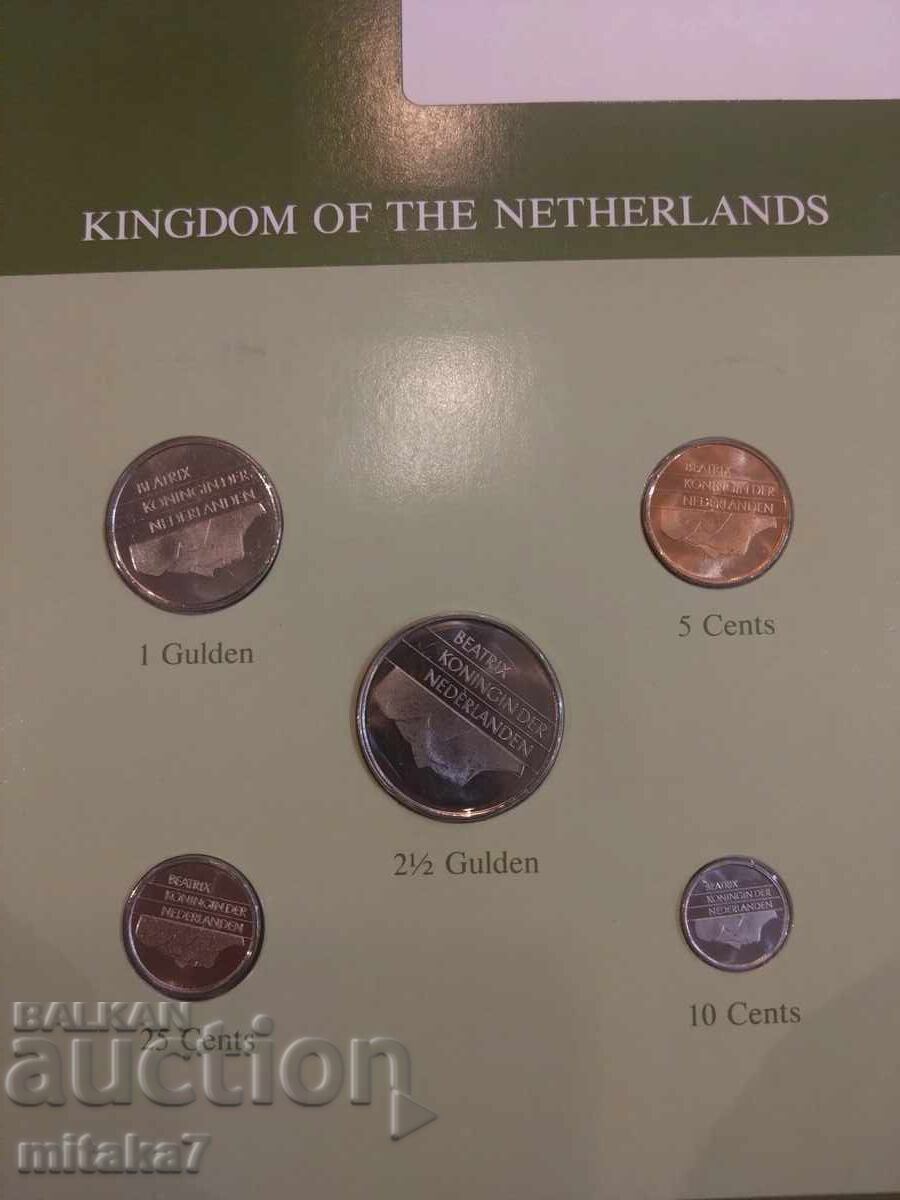 Set de monede și timbru poștal, Olanda cu preț € 8.00 | 15.65 BGN Set de monede și timbru poștal, Olanda cu preț € 8.00 | 15.65 BGN