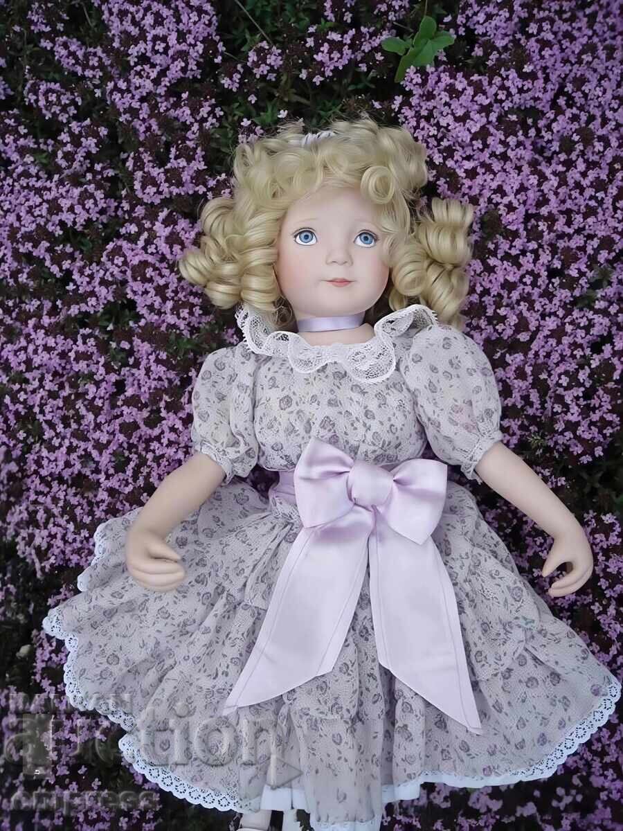 Παράδοση Πορσελάνινη κούκλα Dianna Effner Lavender