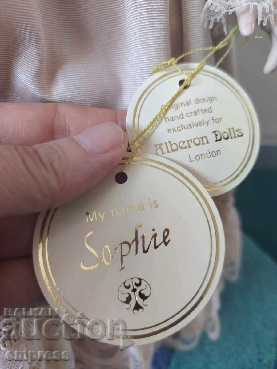 Παράδοση Πορσελάνινη κούκλα Alberon Sophie Παράδοση Πορσελάνινη κούκλα Alberon Sophie