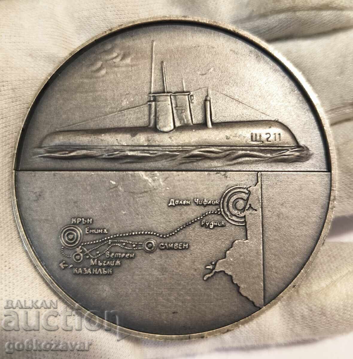 Υποβρύχιο επιτραπέζιο μετάλλιο Στρατηγού Tsvyatko Radoĭnov RRR με τιμή € 120.00 | 234.70 BGN