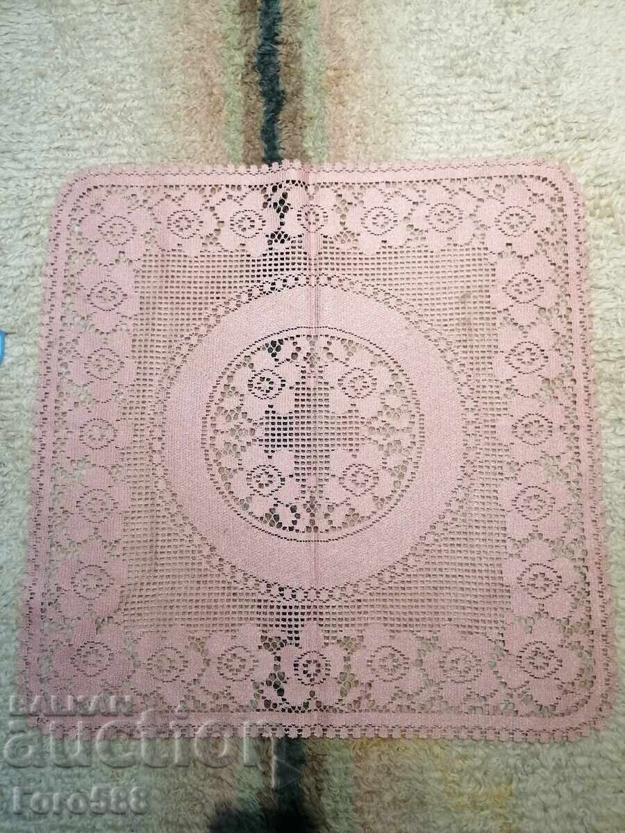 Față de masă nouă