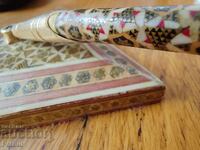 Παλιό Στυλό με Βάση Γραφείου και Όμορφο Μωσαϊκό