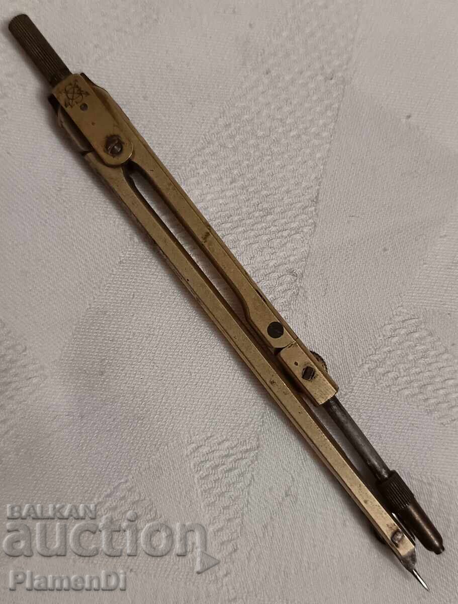 Доставка на Антикварен пергел Smith & Grosby