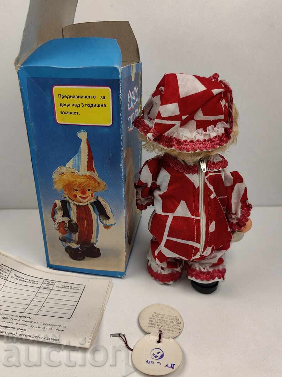 Παράδοση ΑΜΕΤΑΧΕΙΡΙΣΤΟΣ ΜΗΧΑΝΙΚΟΣ ΚΛΟΟΥΝ ΜΕ ΤΣΙΠ ΠΑΙΔΙΚΟ ΠΑΙΧΝΙΔΙ ΚΟΥΤΙ ΚΟΥΚΛΑ Παράδοση ΑΜΕΤΑΧΕΙΡΙΣΤΟΣ ΜΗΧΑΝΙΚΟΣ ΚΛΟΟΥΝ ΜΕ ΤΣΙΠ ΠΑΙΔΙΚΟ ΠΑΙΧΝΙΔΙ ΚΟΥΤΙ ΚΟΥΚΛΑ