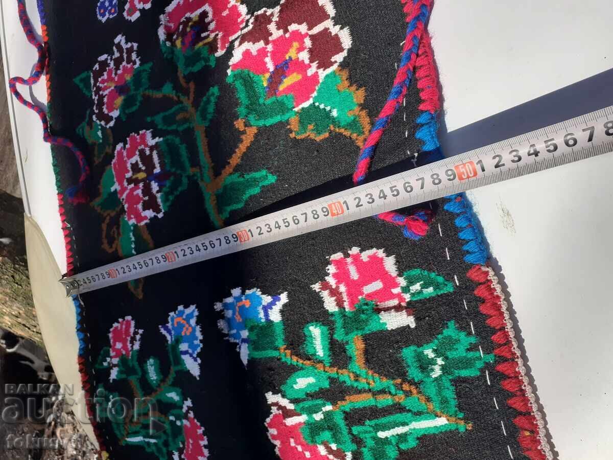 Πολύ όμορφη παλιά μάλλινη ποδιά για φορεσιά - Εύρημα - 6