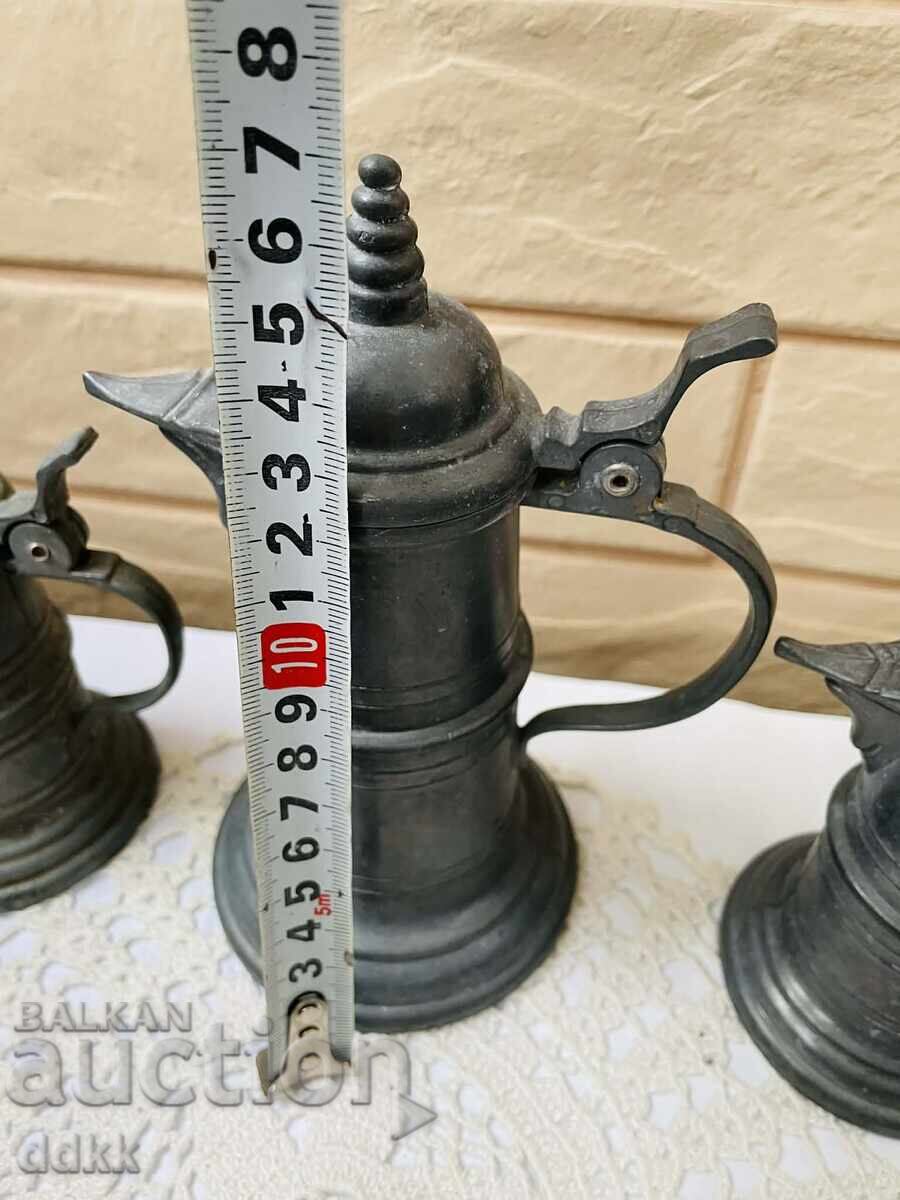 Licitație Cani frumoase din metal colorat din Germania - 3 buc