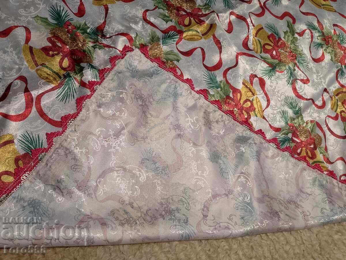 Аукцион Коледна покривка Аукцион Коледна покривка