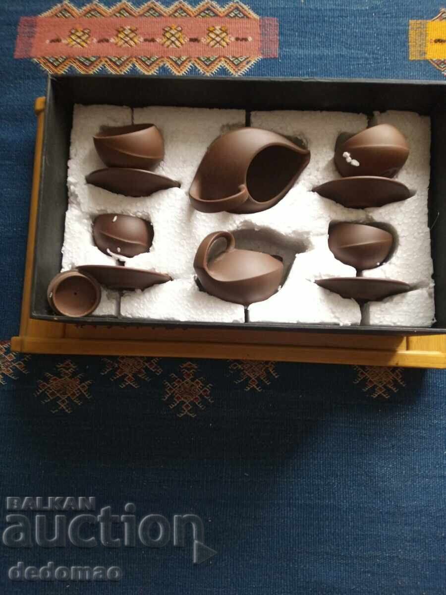 КИТАЙСКИ СЕРВИЗ - РЪЧНА ИЗРАБОТКА - УНИКАЛЕН