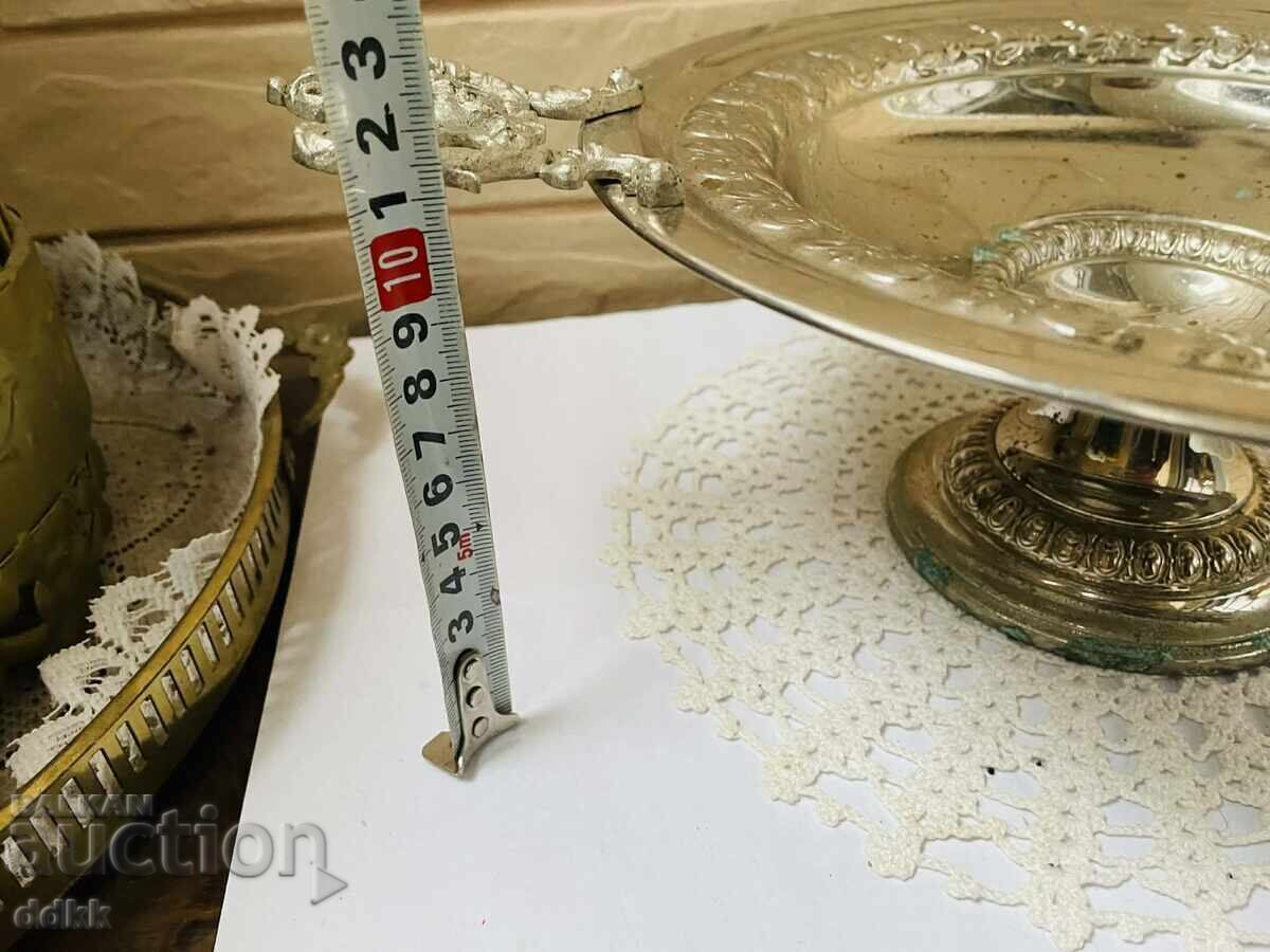 Delivery of Beautiful fruit bowl on a stand from England with 2 handles
