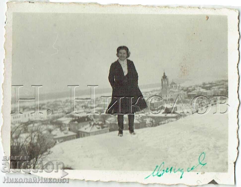 1940 Small Old Photo Svishtov High School Girl on Outing J111