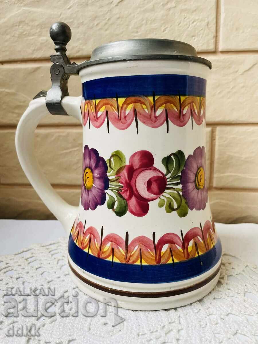 Красива ръчно рисувана керамична халба от Германия с цена € 14.50 | 28.36 лв.