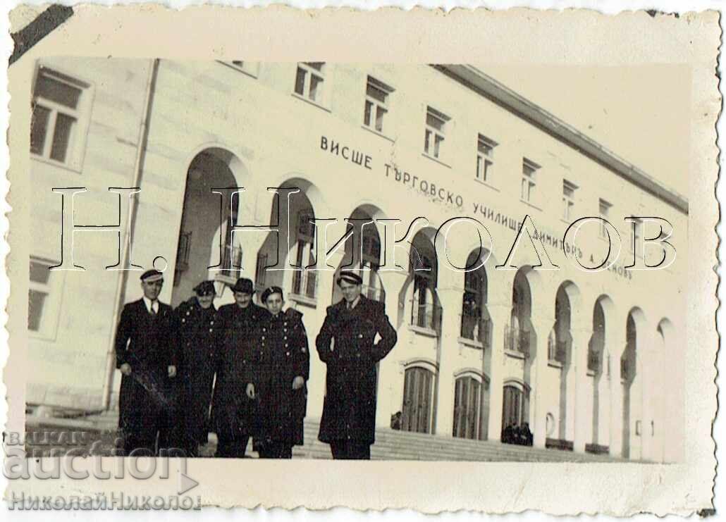 FOTOGRAFIE VECHE MICĂ SVISTOV ACADEMIA DE ECONOMIE J114
