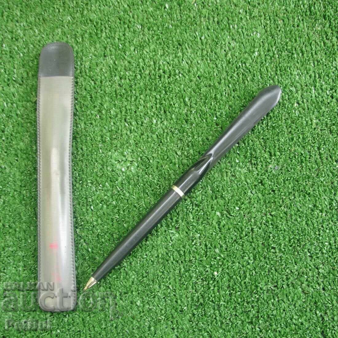 Interesantă Stilou Vechi în Formă de Pană, cu Toc