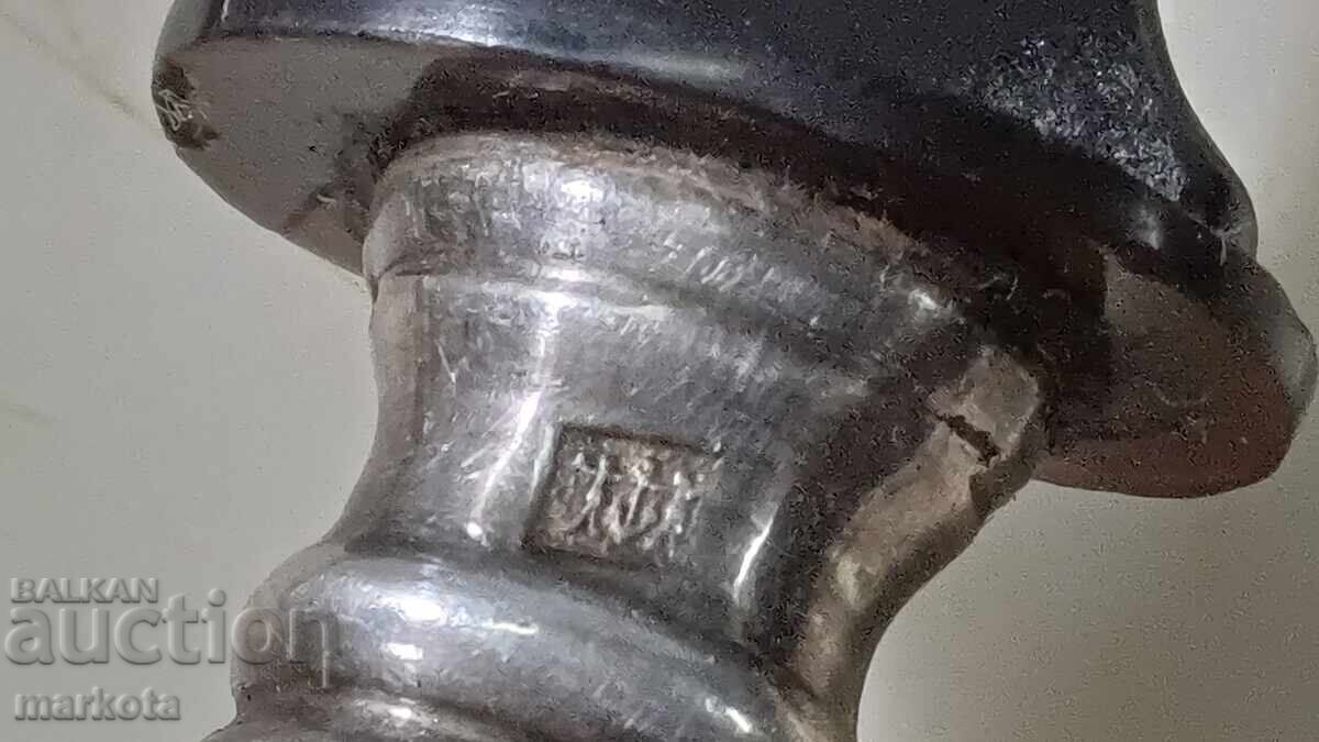 Delivery of Silver cutlery with cow horn