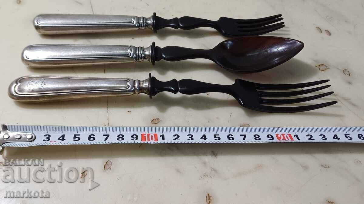 Silver cutlery with cow horn