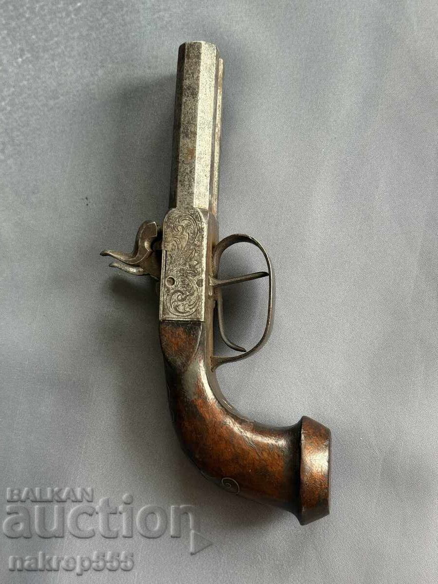 Μοναδικό παλιό δίκαννο πιστόλι, ασημένια ένθετα