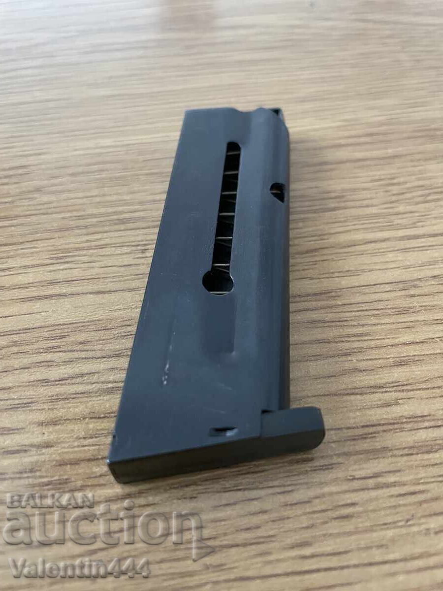 Licitație Încărcător pentru pistol cal. 6,35mm