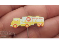 Advertising badge, ERU, cheese brand